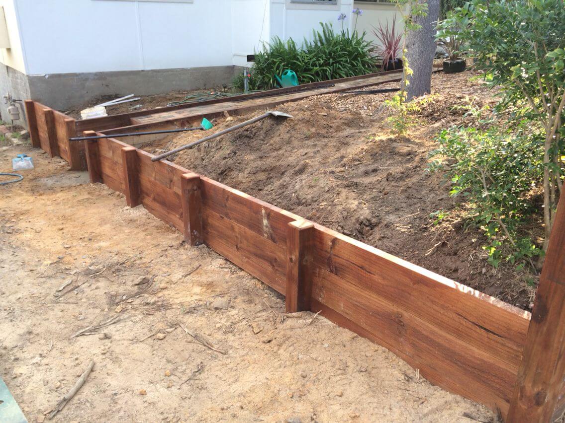 Diy retaining wall